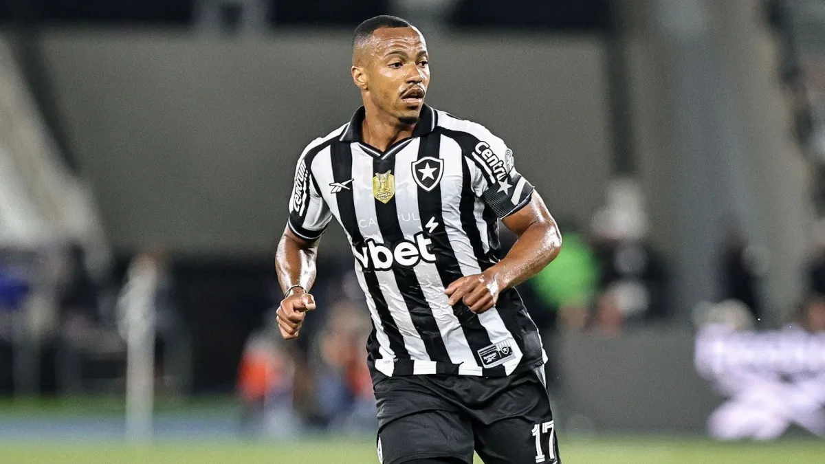 Palmeiras avalia Marlon Freitas como alternativa para refor&ccedil;ar o meio-campo