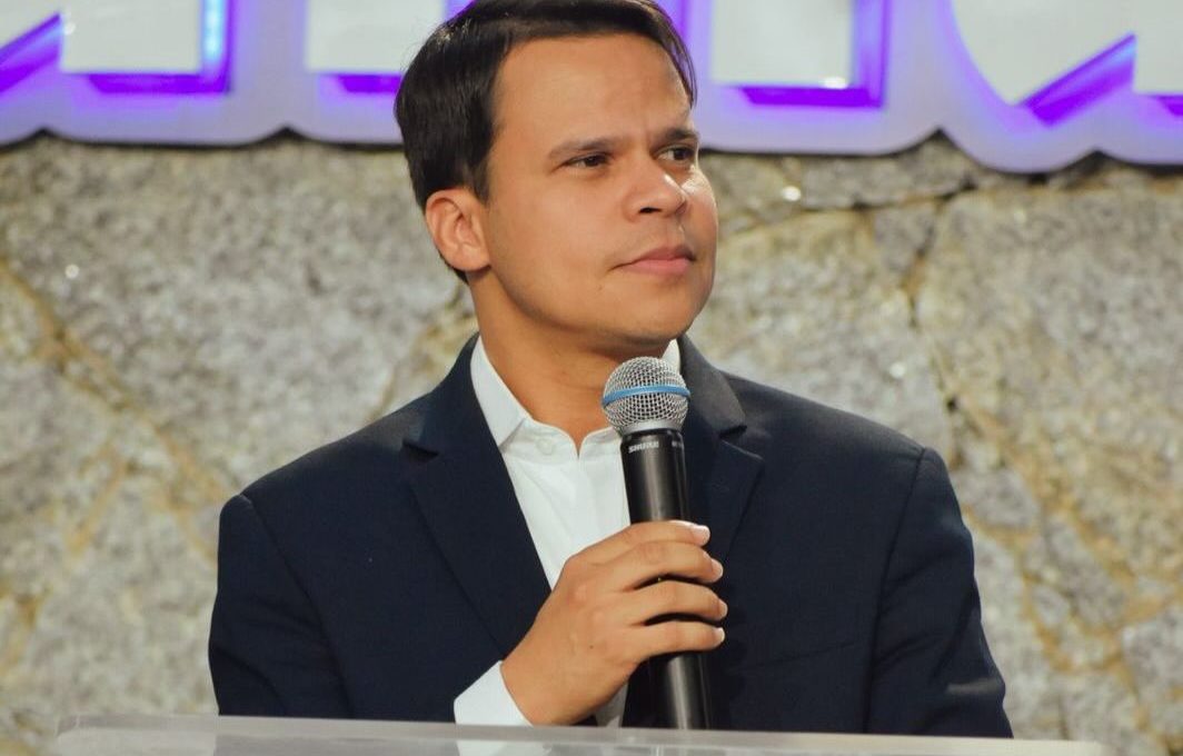 Pastor Elizeu Rodrigues repudia publica&ccedil;&otilde;es difamat&oacute;rias e anuncia medidas judiciais