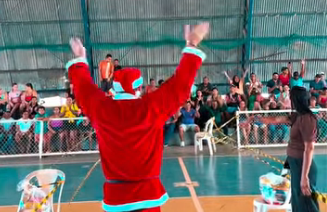 Prefeitura de Novo Acordo encerra Natal Solid&aacute;rio com entrega de mais de 1.200 cestas b&aacute;sicas