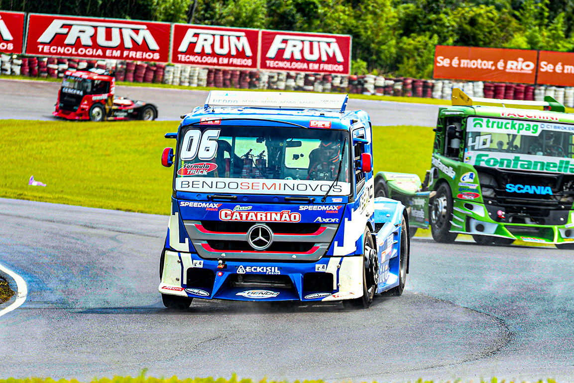 Fleck, T&uacute;lio Bendo e Alex Vieira, quem levar&aacute; o t&iacute;tulo da F&oacute;rmula Truck?