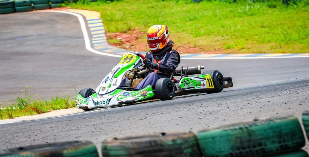 Jo&atilde;o Francisco come&ccedil;a a temporada no topo do p&oacute;dio da V11 Challenge em Aruj&aacute;