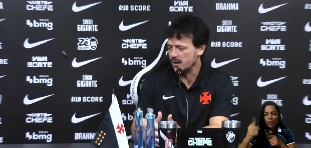 Barata &ldquo;rouba a cena&rdquo; em coletiva de Fernando Diniz no Vasco