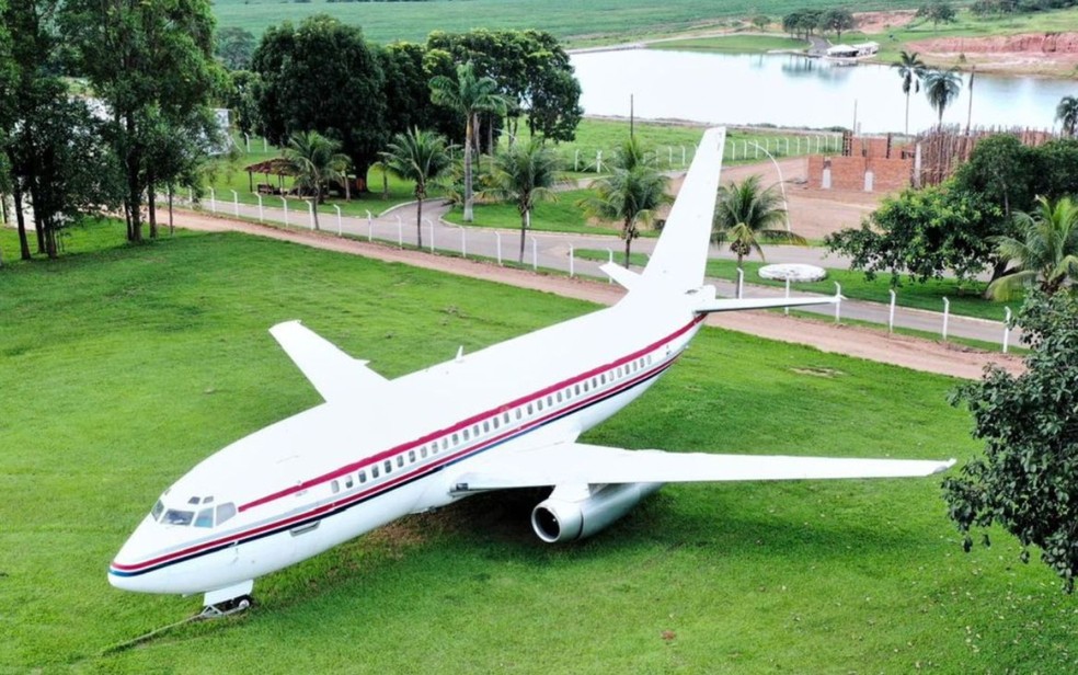 Boeing de 35 toneladas vira atra&ccedil;&atilde;o tur&iacute;stica em fazenda de Goi&aacute;s e chama aten&ccedil;&atilde;o nas redes sociais
