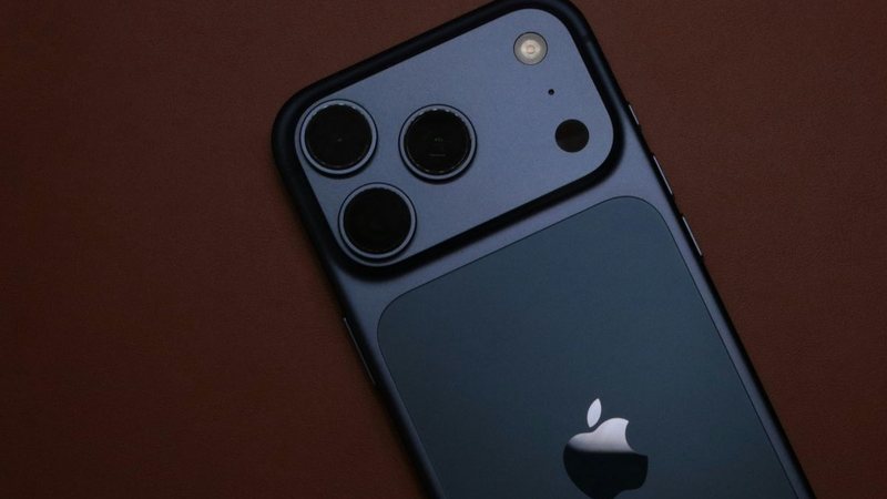 Pr&oacute;xima gera&ccedil;&atilde;o do iPhone pode trazer grande redesign da Dynamic Island e Face ID sob a tela