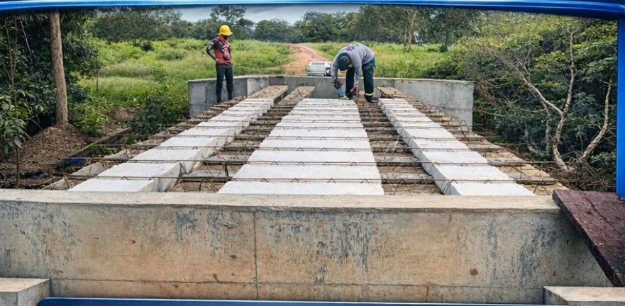 Obra da ponte sobre o Ribeir&atilde;o Grot&atilde;o avan&ccedil;a para etapa conclusiva em Dois Irm&atilde;os do Tocantins