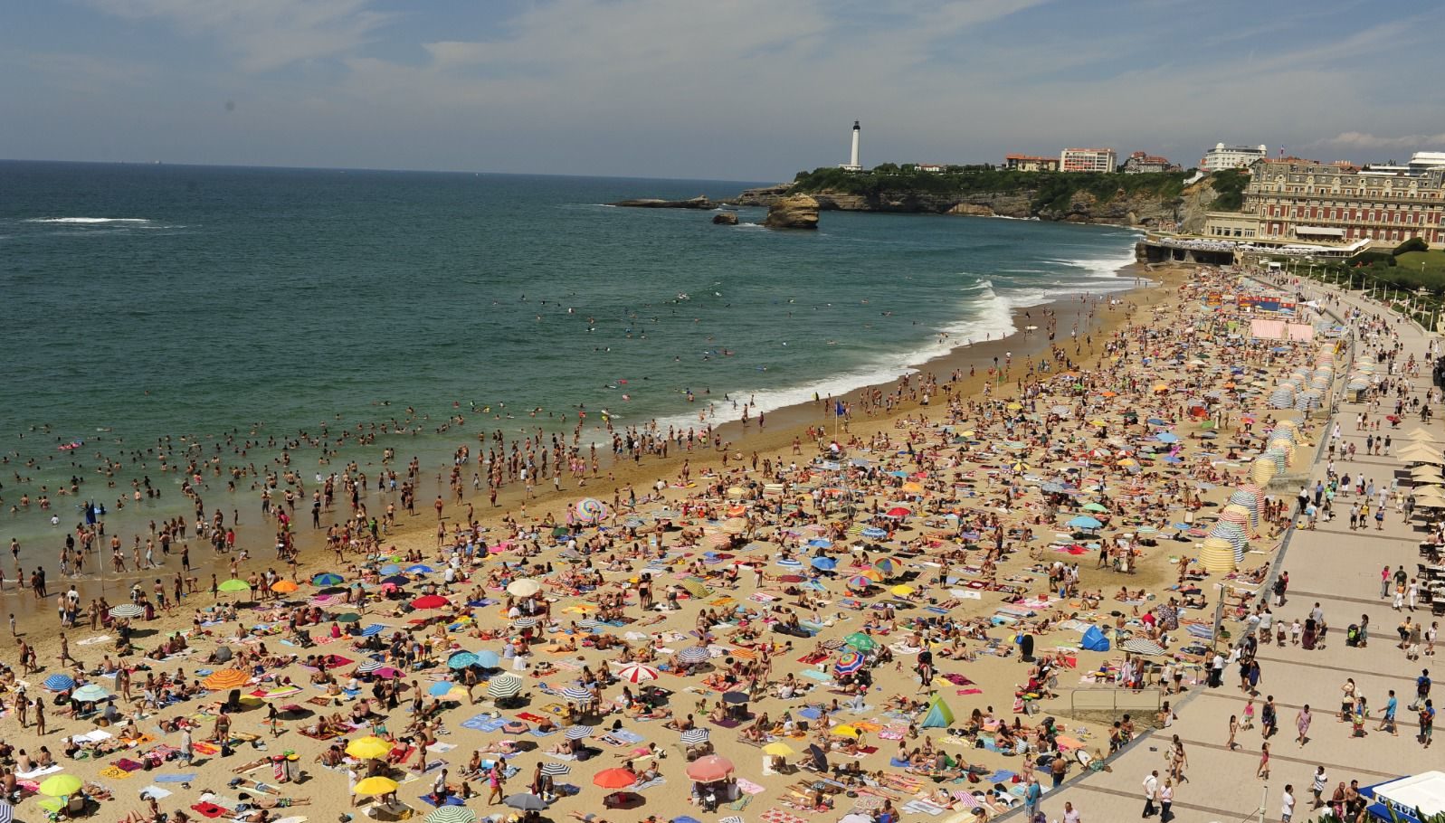 Ver&atilde;o e Carnaval devem render R$ 1,2 bilh&atilde;o para setor de Hospedagem em SP; alta &eacute; de 3% em rela&ccedil;&atilde;o a 2025