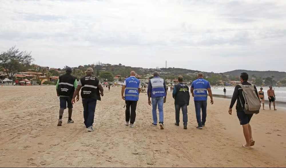 Pre&ccedil;os abusivos em quiosques de Cabo Frio e B&uacute;zios mobilizam Procon ap&oacute;s den&uacute;ncias de banhistas