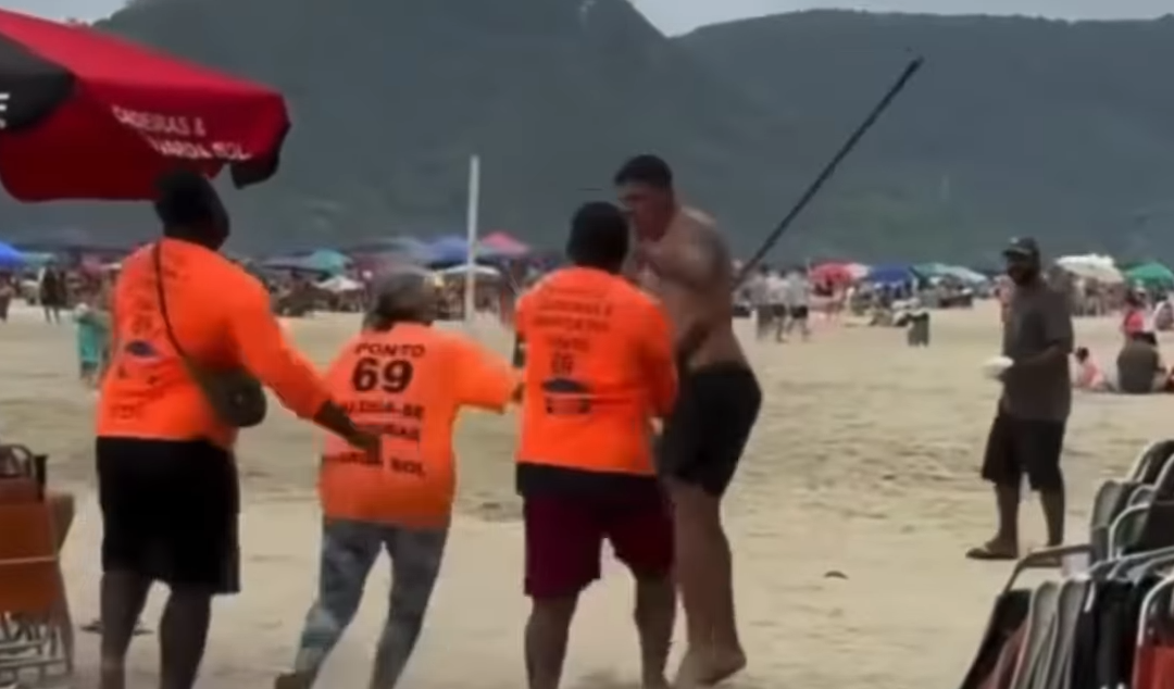 Turista argentino se envolve em briga com vendedores de milho verde em Balne&aacute;rio Cambori&uacute; SC