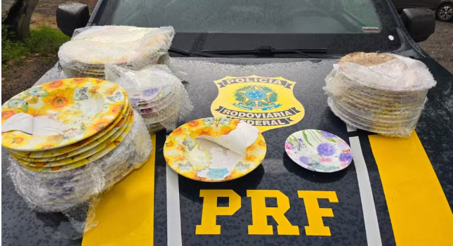 PRF apreende 15,4 kg de coca&iacute;na moldada em pratos na BR-316, no Par&aacute;