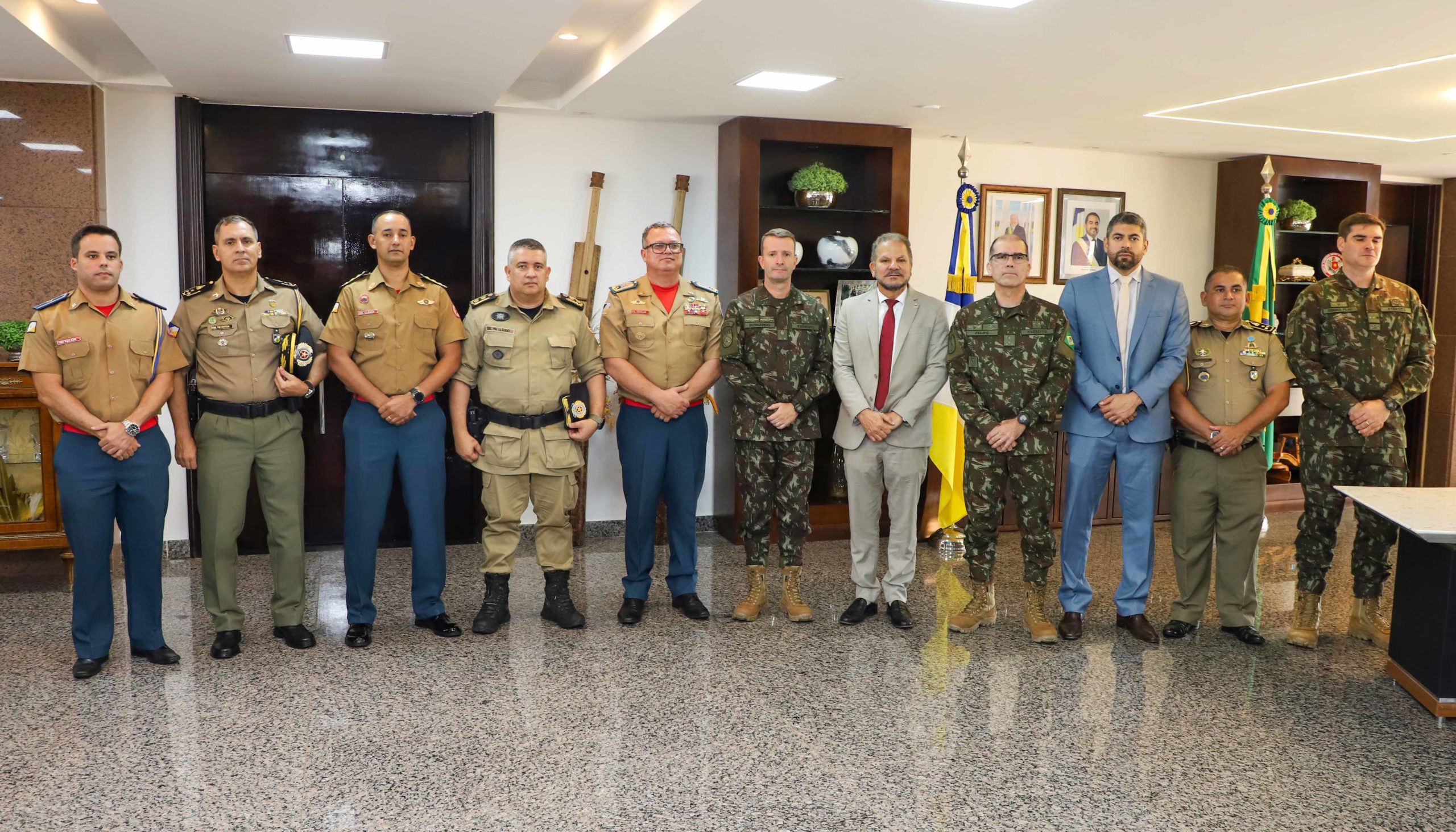 Comandante Militar do Planalto &eacute; recebido em audi&ecirc;ncia pelo Governo do Tocantins