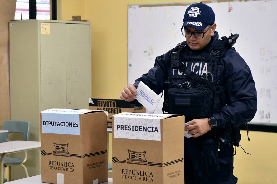 Costa Rica vai &agrave;s urnas neste domingo para eleger novo presidente