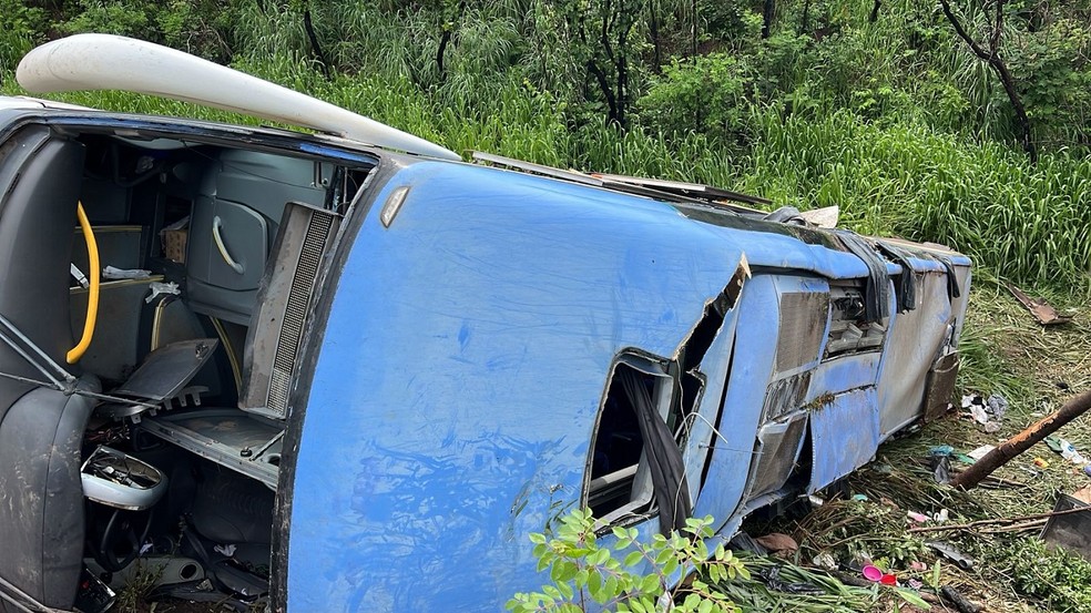 V&iacute;tima de 29 anos que morreu em acidente na BR-153, no Tocantins, &eacute; velada pela fam&iacute;lia