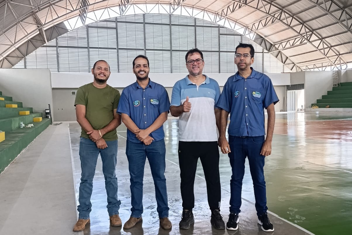 Prefeitura de Para&iacute;so realiza alinhamento final para entrega de gin&aacute;sio Poliesportivo no Jardim Paulista