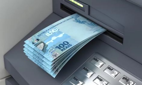 Governo prev&ecirc; sal&aacute;rio m&iacute;nimo de R$ 1.717 em 2027