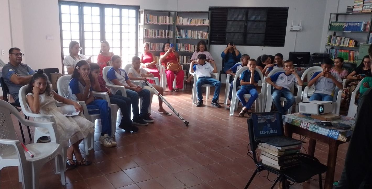 Poeta Zacarias Martins participa de roda de conversa liter&aacute;ria com alunos em Filad&eacute;lfia
