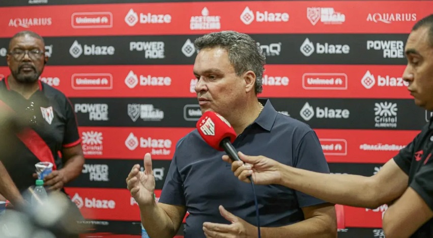Presidente do Atl&eacute;tico-GO critica atua&ccedil;&atilde;o e diz que time foi &ldquo;engolido&rdquo; pelo Goi&aacute;s na final