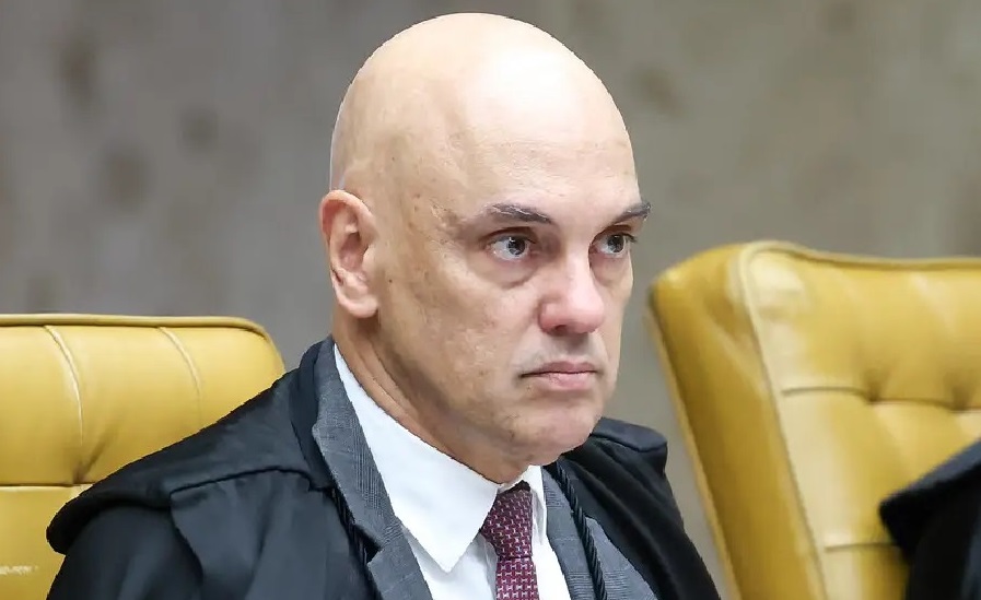 Moraes volta atr&aacute;s e impede visita de assessor ligado a Trump a Bolsonaro