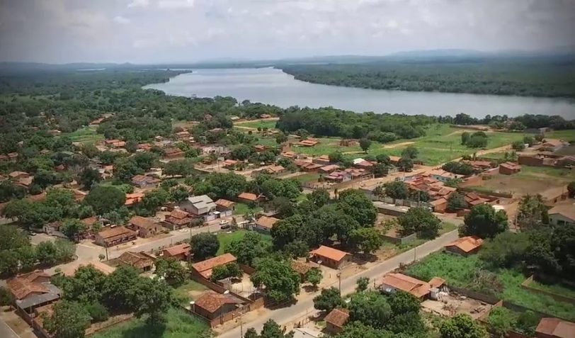 Mutir&atilde;o limpeza Brejinho leva servi&ccedil;os ao setor Novo Horizonte