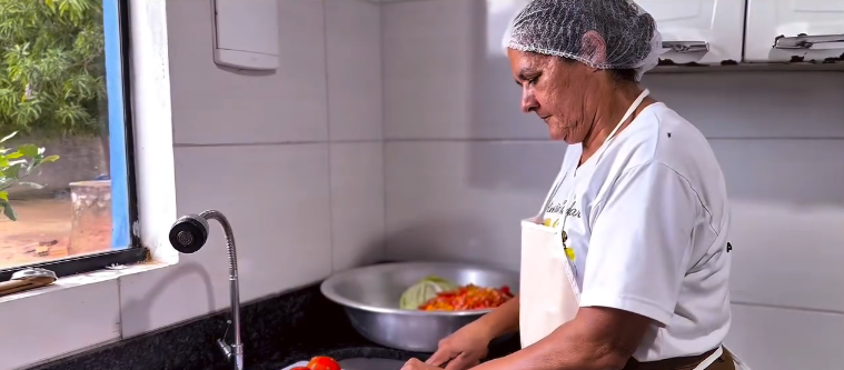 Dois Irm&atilde;os investe em alimenta&ccedil;&atilde;o escolar e melhora desempenho dos alunos