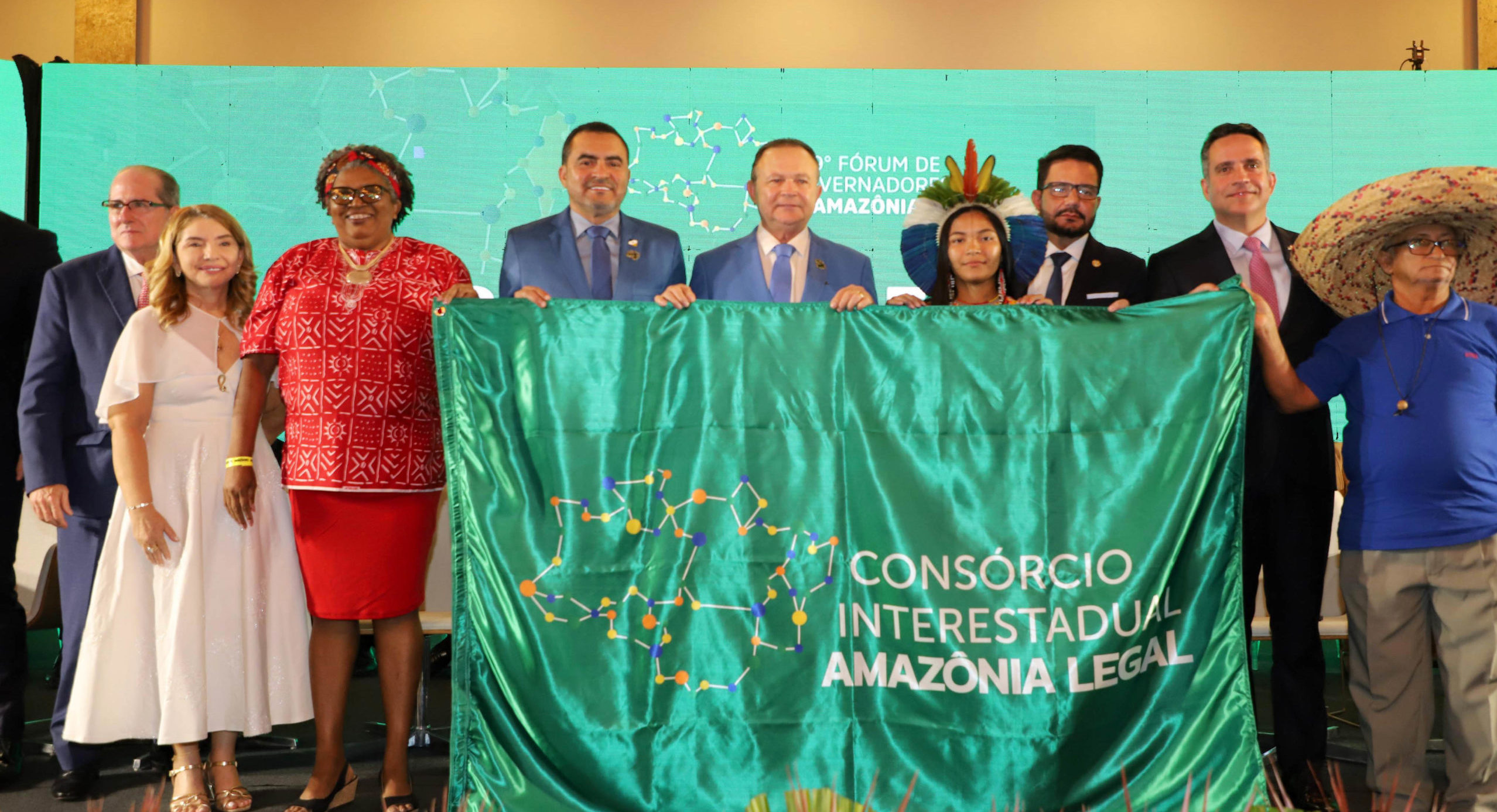 Governador do Tocantins Wanderlei Barbosa participa do F&oacute;rum da Amaz&ocirc;nia Legal em S&atilde;o Lu&iacute;s MA