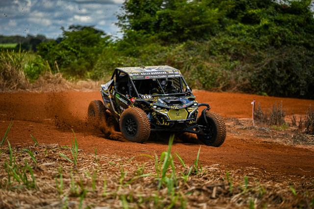 16&ordm; Rally Barretos levantou poeira e espirrou lama na Terra do Pe&atilde;o