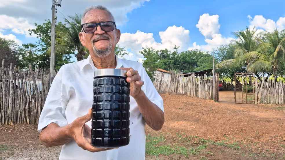 Poss&iacute;vel petr&oacute;leo encontrado em po&ccedil;o raso no Cear&aacute; surpreende t&eacute;cnicos da ANP