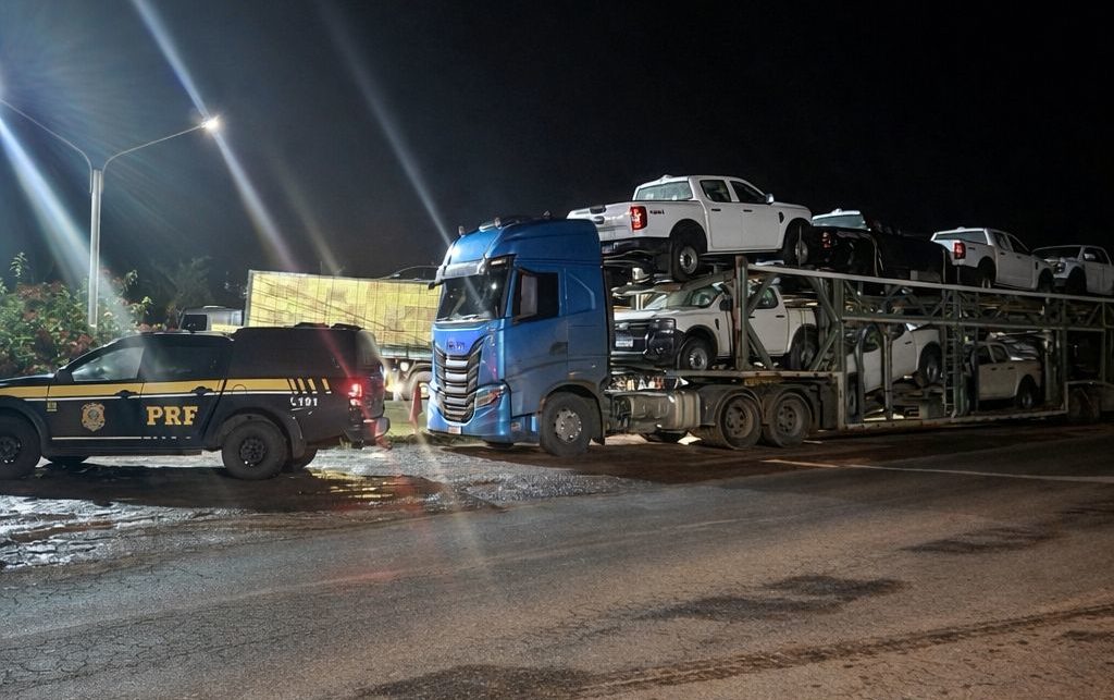 PRF prende caminhoneiro embriagado ap&oacute;s dire&ccedil;&atilde;o perigosa na BR-153, Tocantins