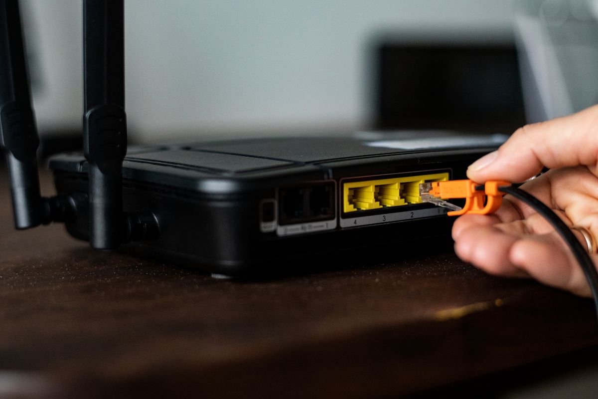 N&atilde;o &eacute; o plano de internet: o erro de posi&ccedil;&atilde;o que est&aacute; derrubando o sinal do Wi-Fi na casa toda