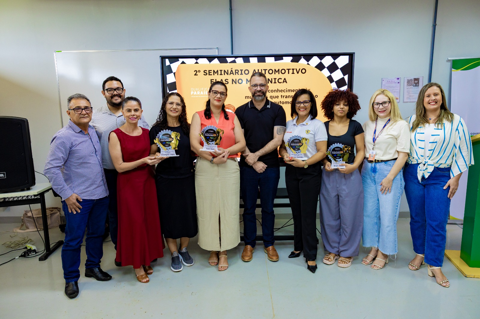 Semin&aacute;rio automotivo impulsiona qualifica&ccedil;&atilde;o e neg&oacute;cios em Para&iacute;so
