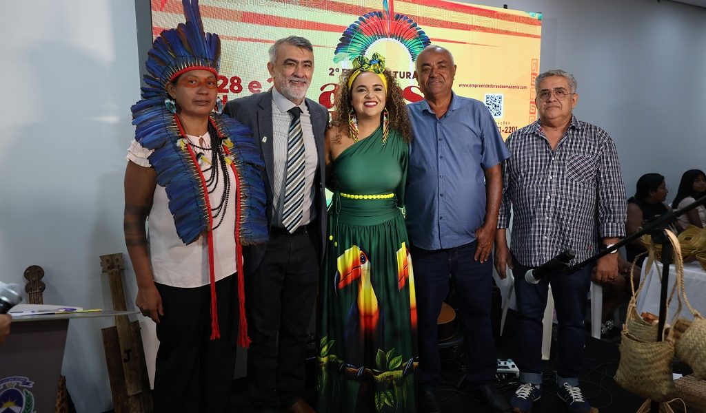 &ldquo;A Casa do Povo &eacute; para o povo&rdquo;, diz Am&eacute;lio Cayres ao abrir 2&ordf; Feira das Mulheres Empreendedoras da Amaz&ocirc;nia