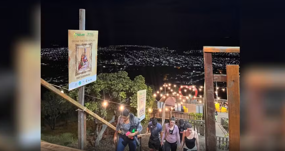 Subida da Serra do Estrondo mobiliza fi&eacute;is na Sexta-feira Santa e celebra f&eacute; no Tocantins