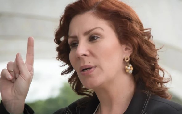 Justi&ccedil;a da It&aacute;lia decide sobre extradi&ccedil;&atilde;o de Carla Zambelli e caso ganha novo desfecho
