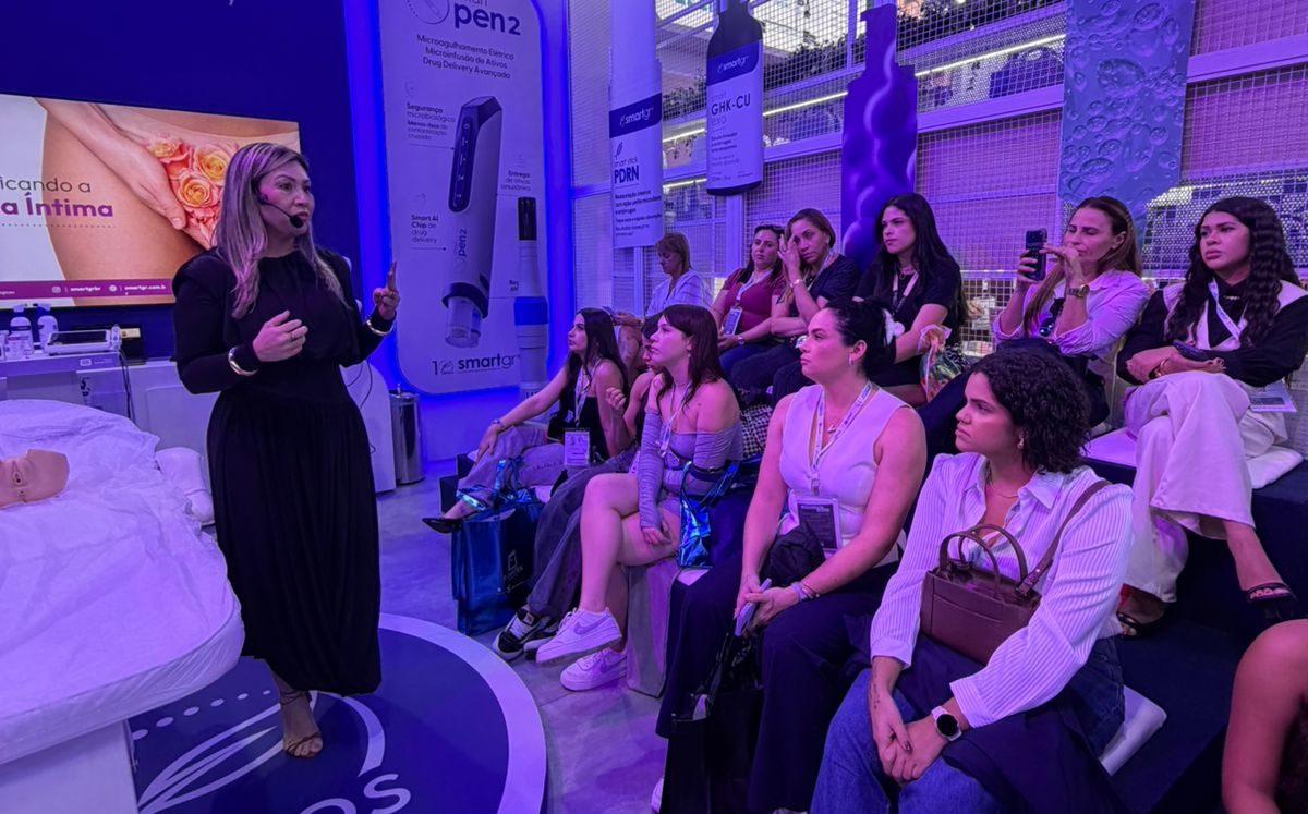 Cynara Le&atilde;o destaca est&eacute;tica &iacute;ntima feminina em congresso internacional