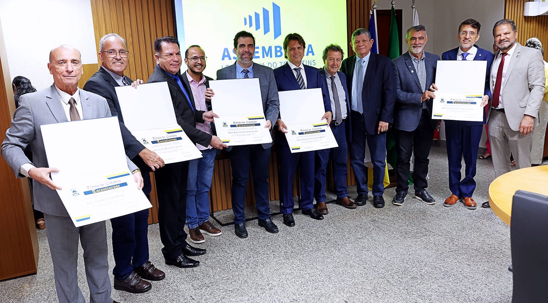 Aleto homenageia cinco nomes com t&iacute;tulo de cidad&atilde;o tocantinense