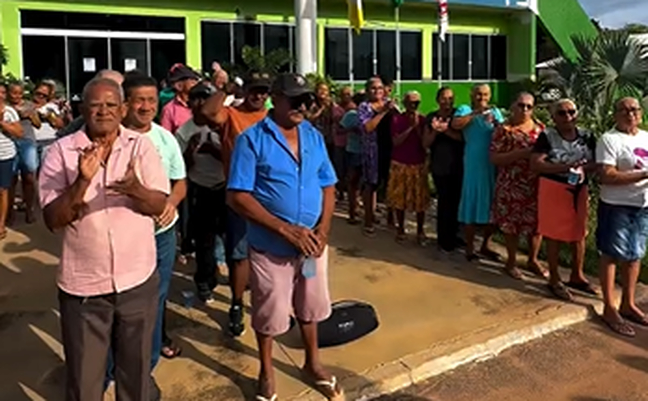 Exerc&iacute;cio da Alegria em Pugmil promove bem-estar &agrave; terceira idade