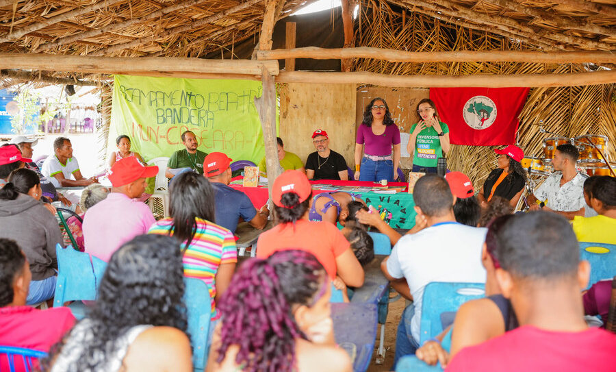Atua&ccedil;&atilde;o do DPagra evita despejo e garante perman&ecirc;ncia de fam&iacute;lias no acampamento Beatriz Bandeira