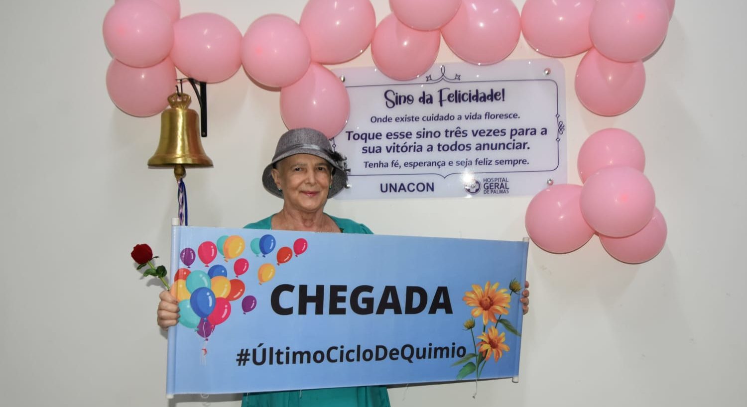 Momento inesquec&iacute;vel: paciente vence c&acirc;ncer e emociona todos ao tocar sino da vit&oacute;ria no HGP