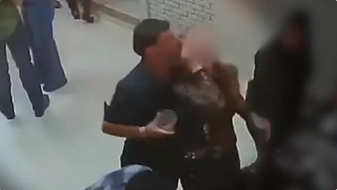 Mulher tem parte da orelha arrancada ap&oacute;s ser mordida por companheiro em evento