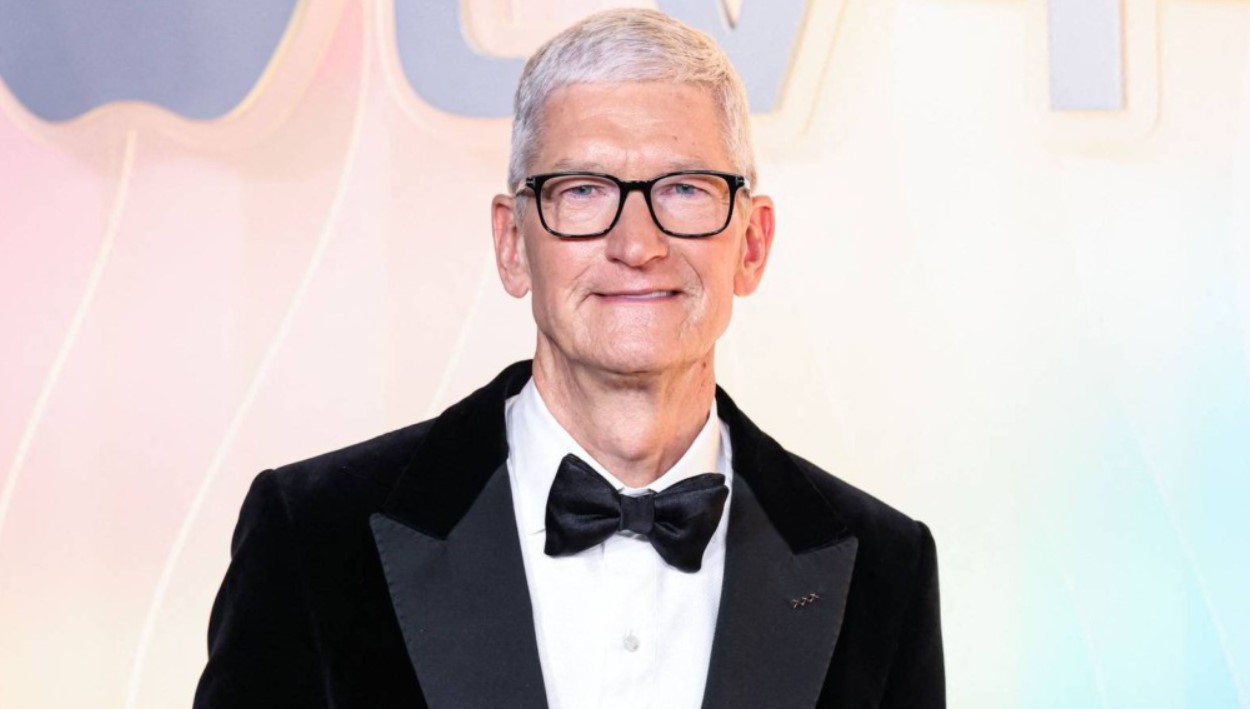 Tim Cook deixar&aacute; o cargo de CEO da Apple ap&oacute;s 15 anos, marcando o fim de uma era na empresa