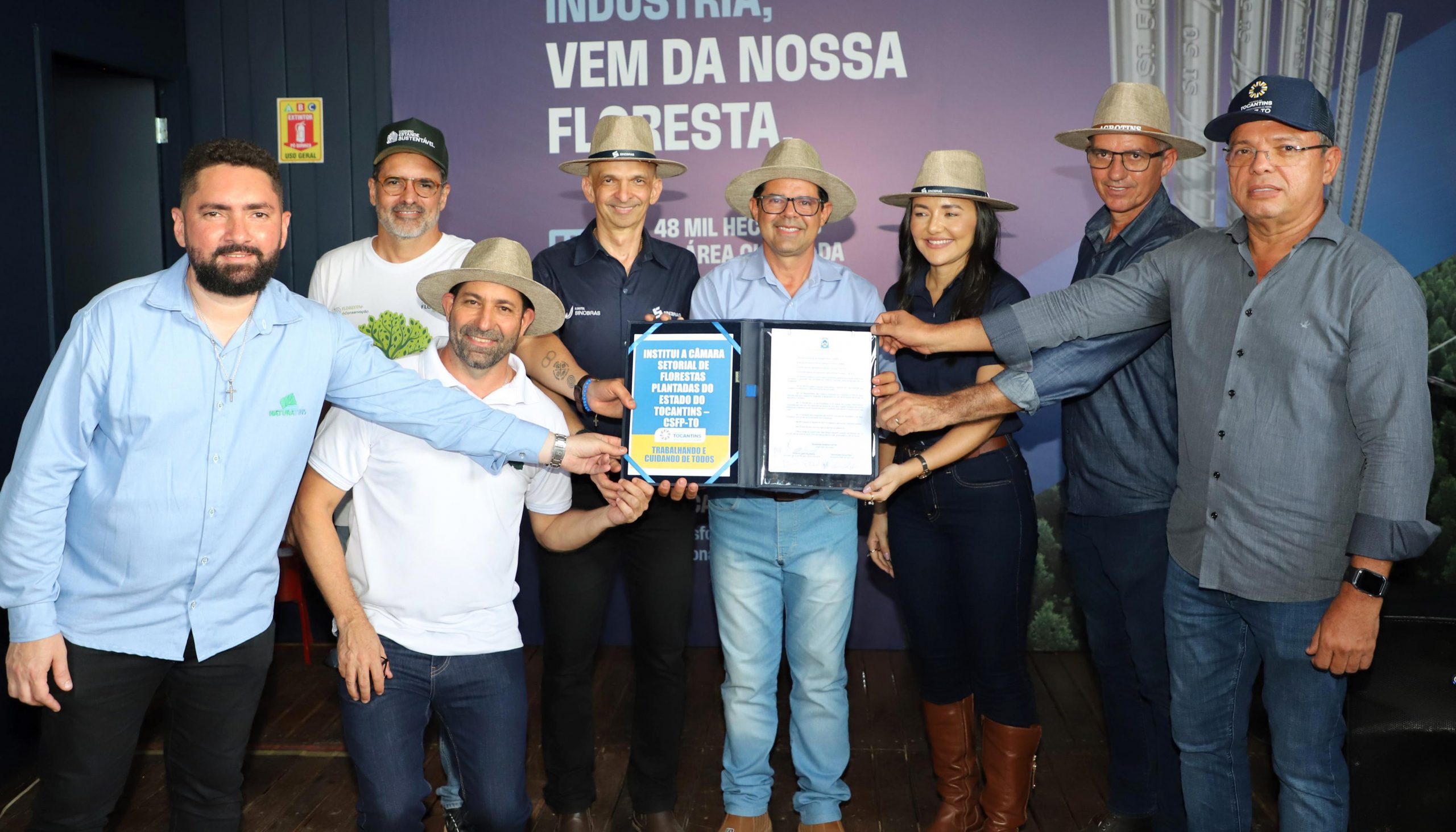 Governo do Tocantins cria C&acirc;mara Setorial de Florestas Plantadas durante a Agrotins 2026