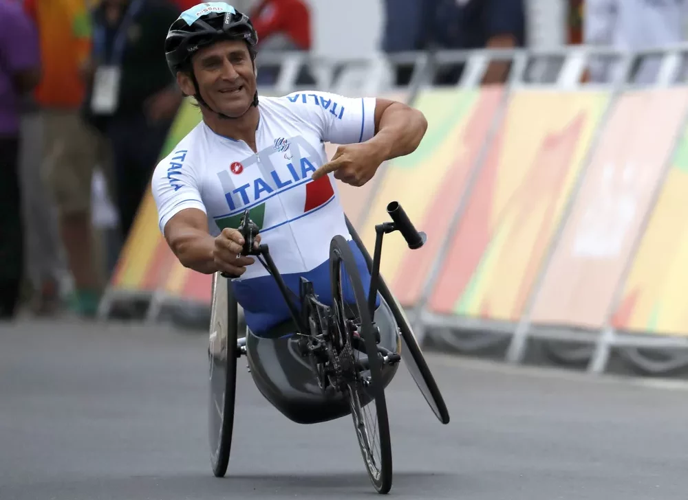Morre Alex Zanardi, lenda da supera&ccedil;&atilde;o no esporte mundial