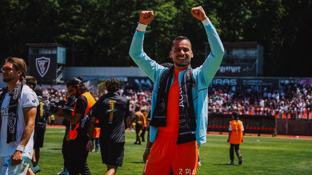 Bruno Brigido conquista segundo acesso em Portugal e refor&ccedil;a legado no futebol europeu