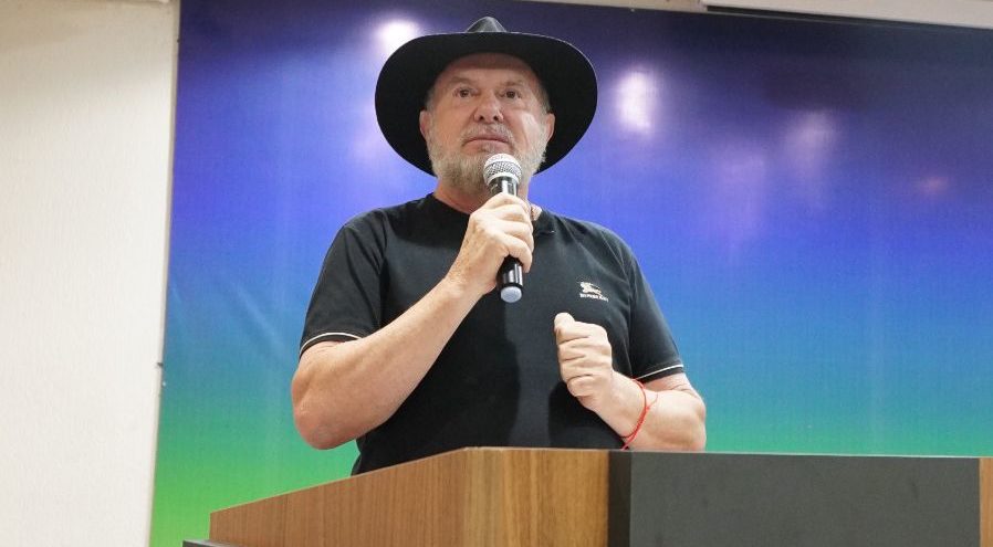 Carlesse marca lan&ccedil;amento da pr&eacute;-campanha ao Senado em Gurupi TO