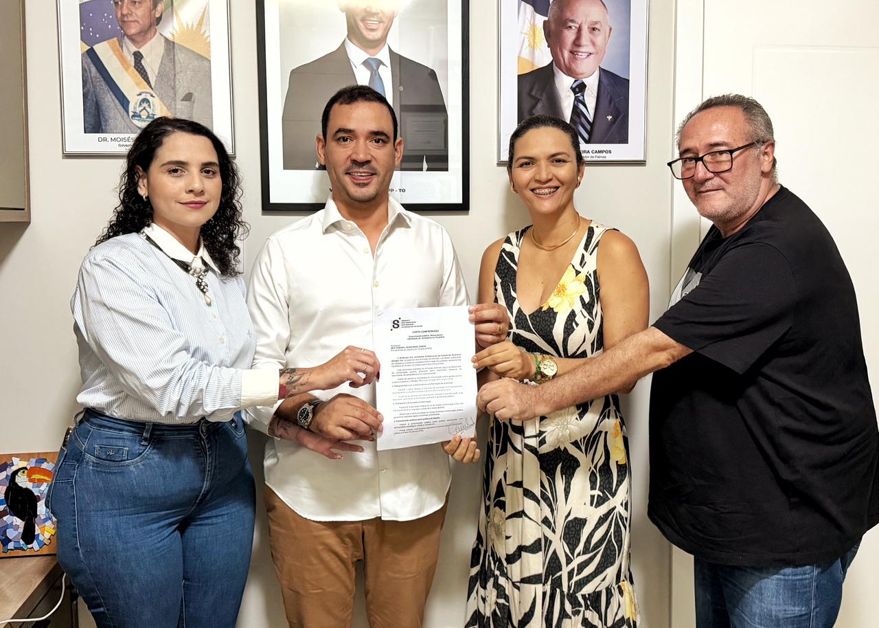 Vicentinho J&uacute;nior promete valoriza&ccedil;&atilde;o de jornalistas e incorpora propostas ao plano de governo