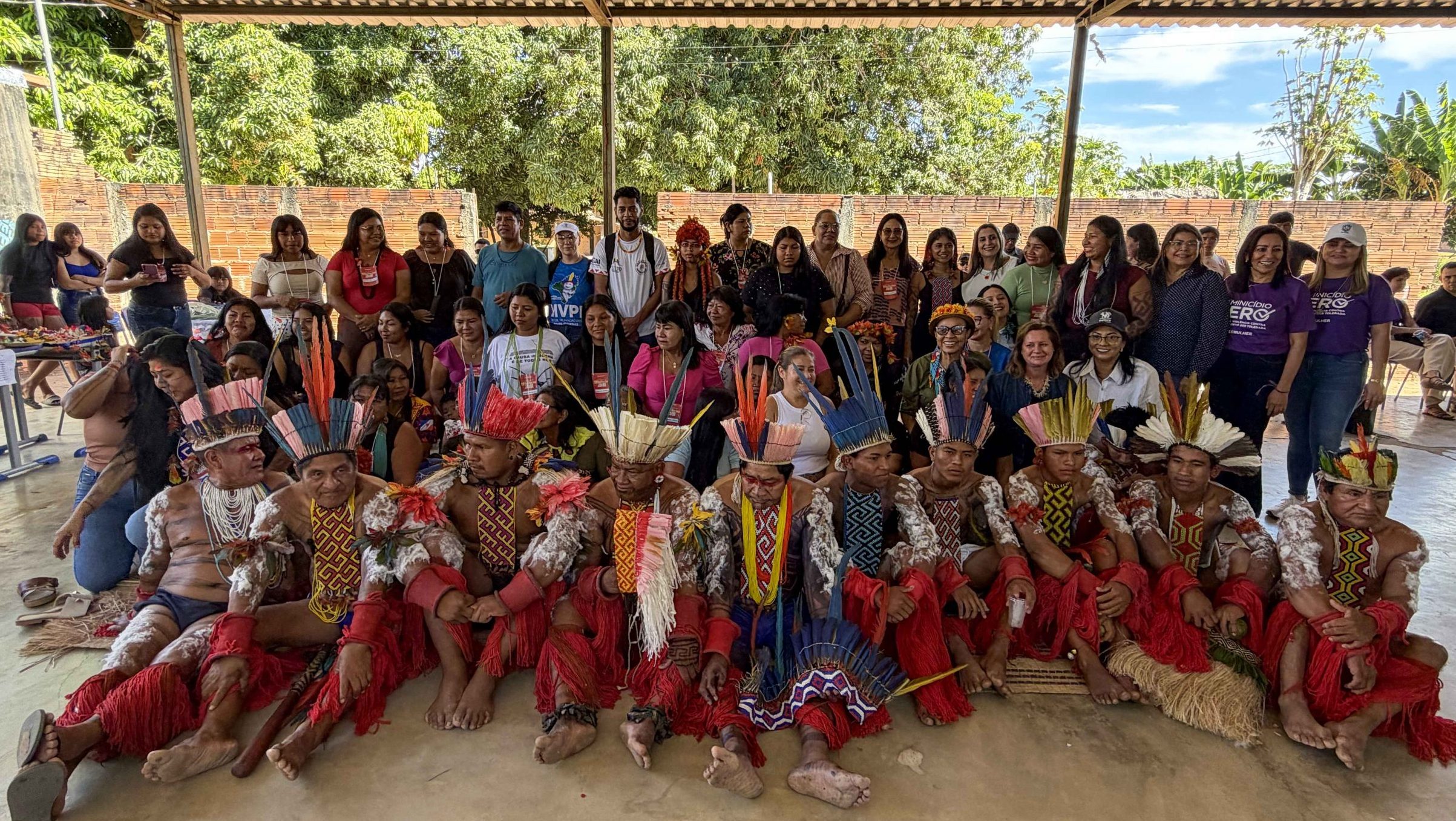 Embaixadora da Rep&uacute;blica Tcheca visita aldeia ind&iacute;gena na Ilha do Bananal e participa de encontro de mulheres Java&eacute;