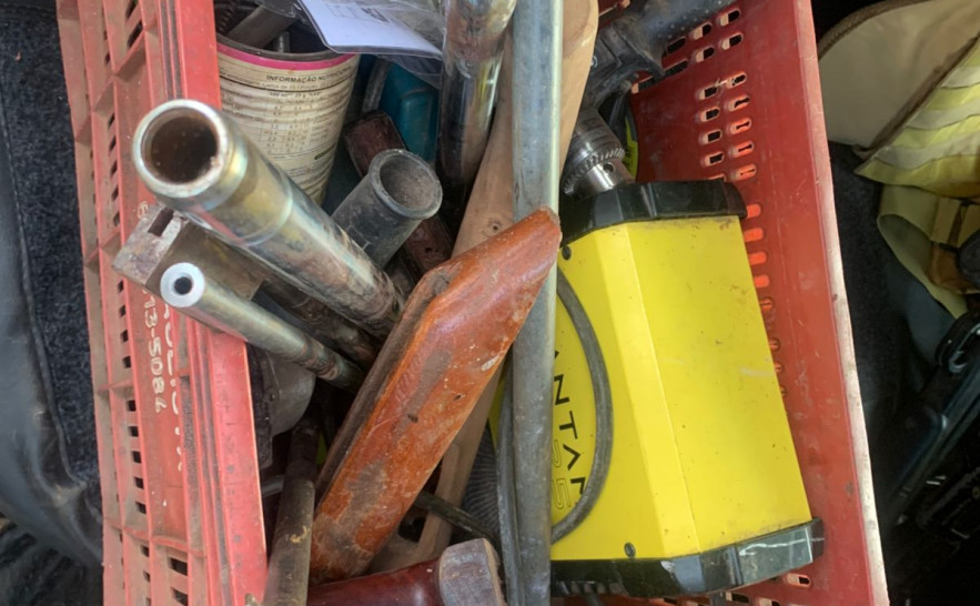 Homem &eacute; preso ap&oacute;s pol&iacute;cia encontrar f&aacute;brica clandestina de armas em Formoso do Araguaia (TO)