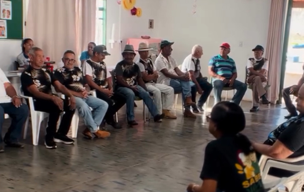 Grupo em Abreul&acirc;ndia transforma mem&oacute;rias em fortalecimento social