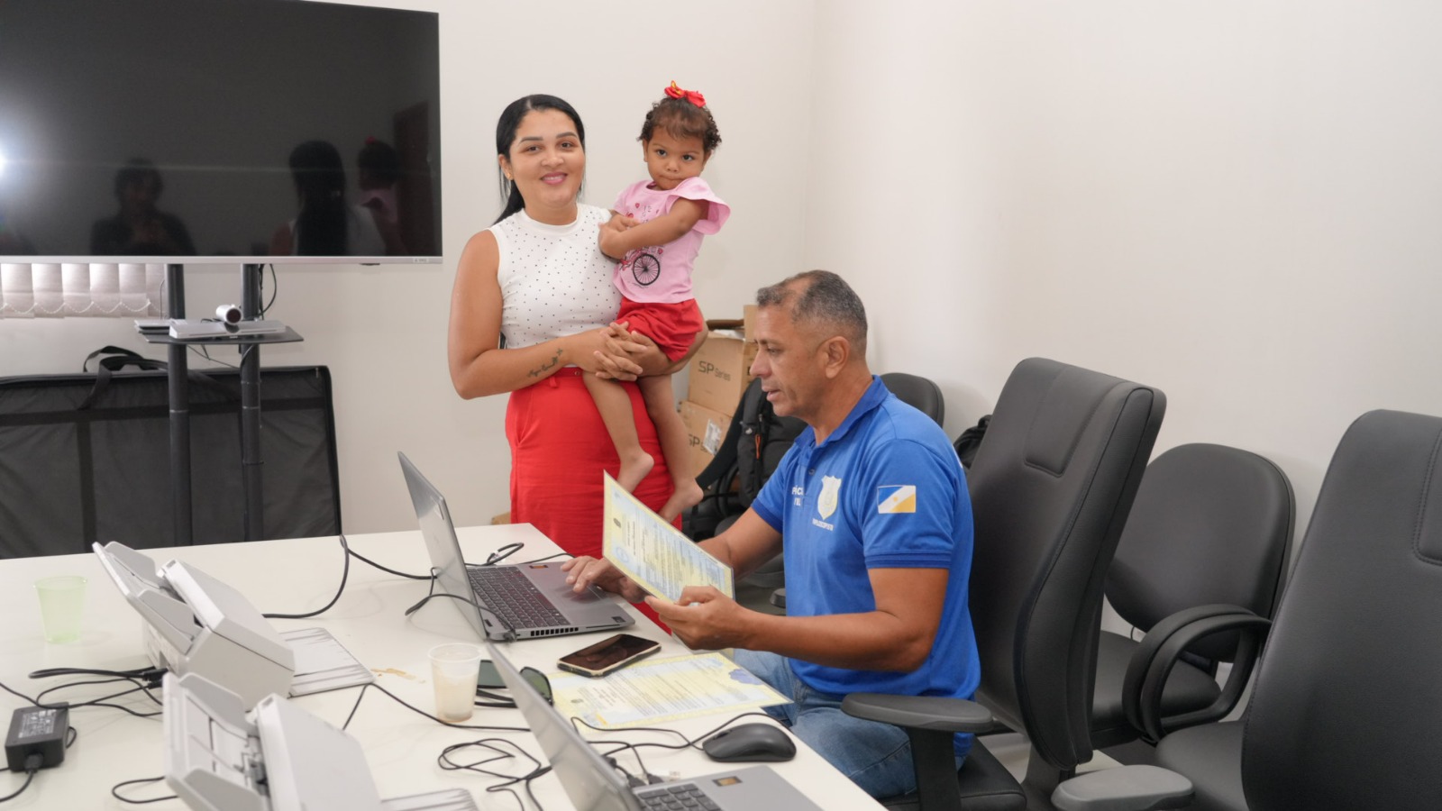 JUS em A&ccedil;&atilde;o realiza 1,3 mil atendimentos e entrega F&oacute;rum reformado em Anan&aacute;s