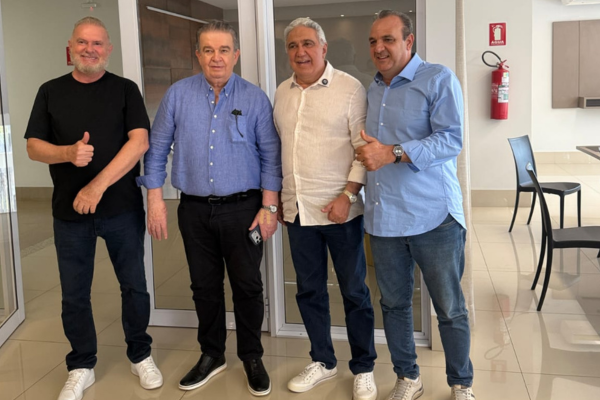 Mauro Carlesse recebe CEO da Pado e debate oportunidades de investimentos no Tocantins