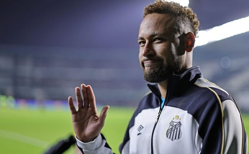 Vale a pena manter Neymar lesionado? Hist&oacute;rico da Sele&ccedil;&atilde;o anima torcida antes da Copa
